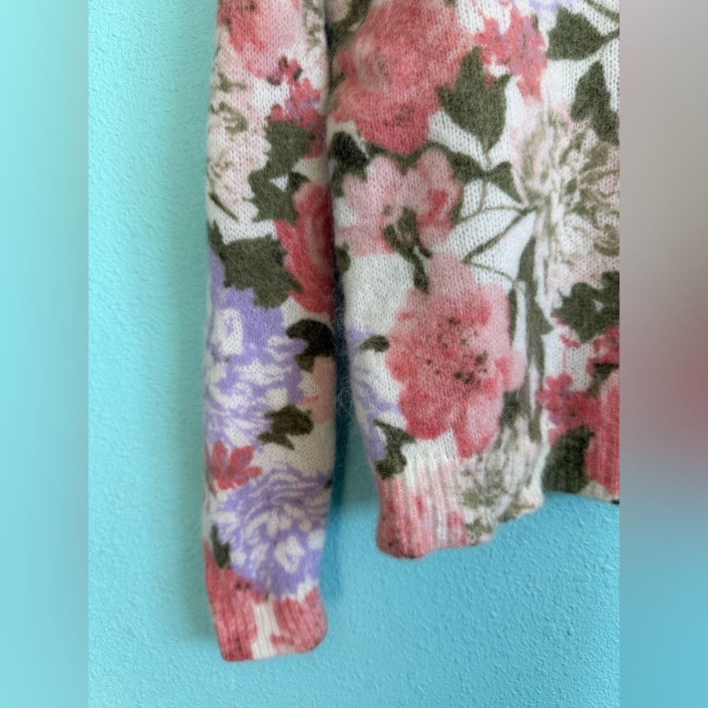 💐 NWOT Joie Floral Crewneck Sweater - Picture 3 of 4